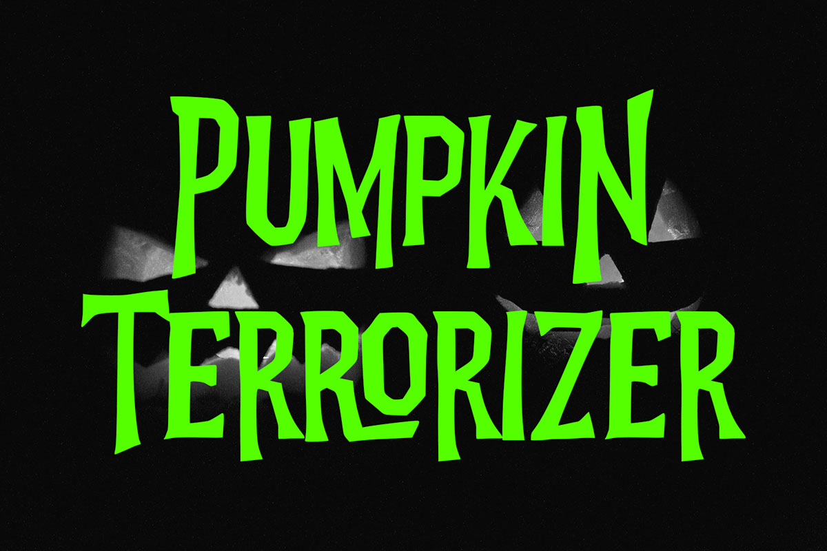 Virus Cursed Halloween Sans Vintage Display Font rendition image
