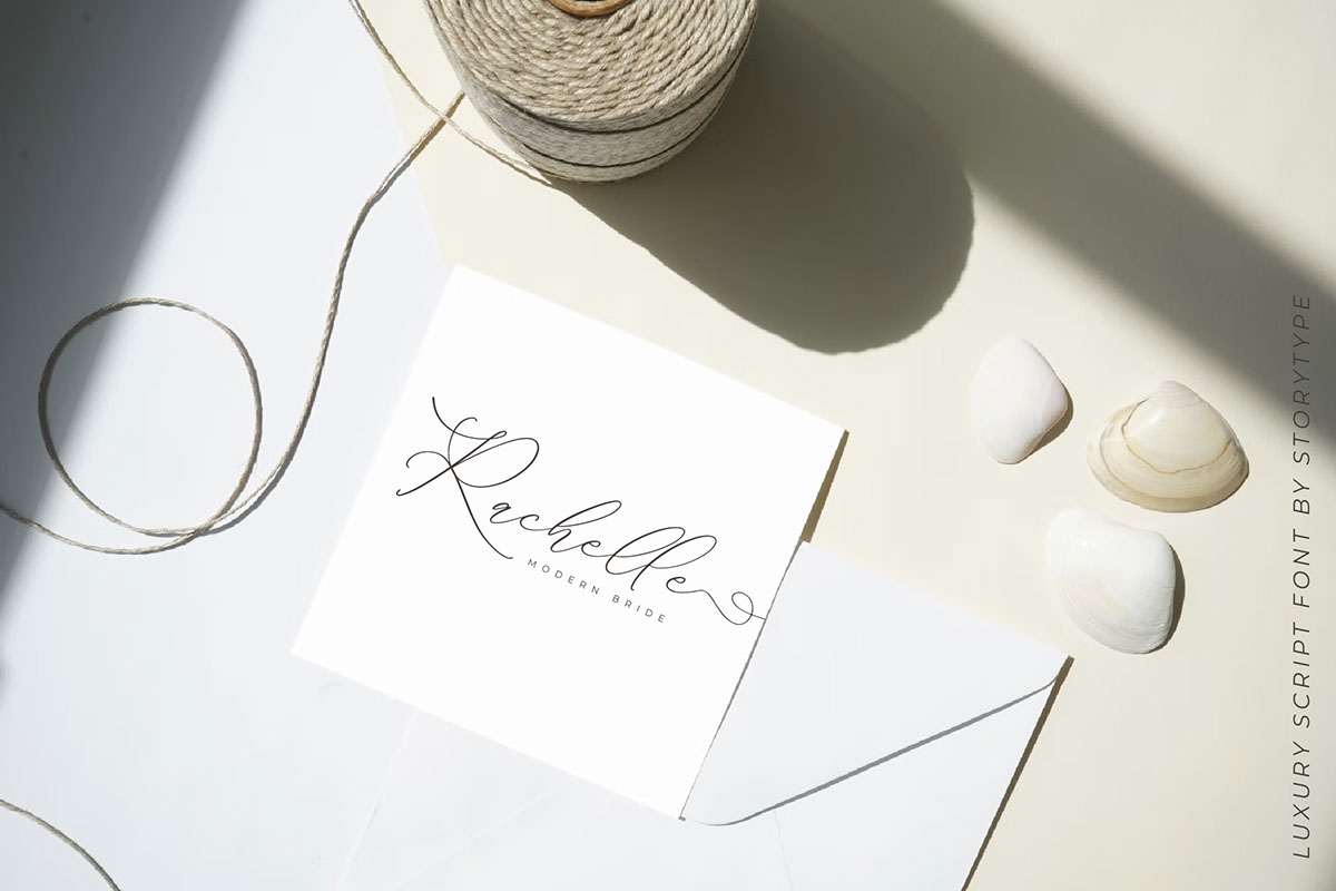 Medusa Script Medusa Luxury Script on Behance :: Behance