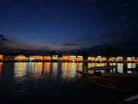 boats-docked-at night-in-Kashmir