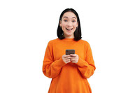 uma-mulher-asiatica-feliz-com-smartphone-encontrou-uma-grande-oferta-online-no-telefone-celular-entusiasmada-com-descontos-em