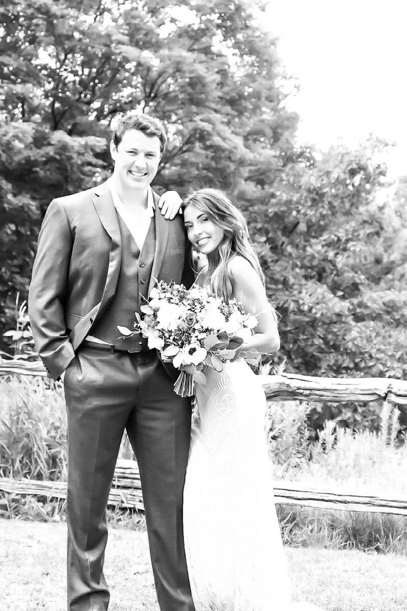 Black and white elopement Edit Photoshop Lightroom